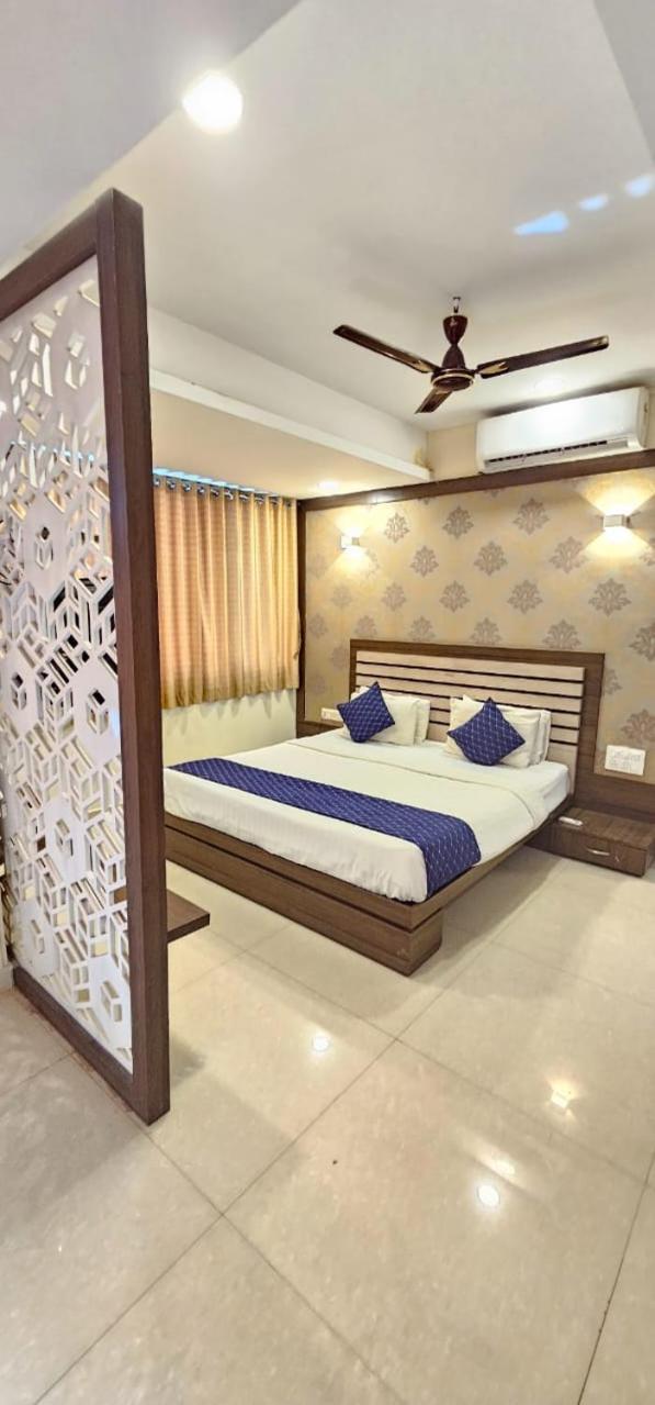 Stayguru Hotel Atithi Bhuj Exterior photo